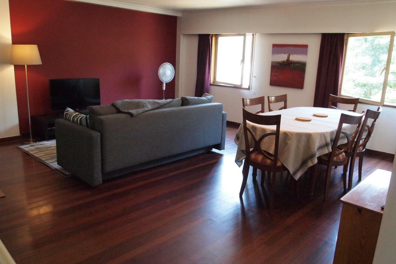 Toisga Apartment Guimarães Exteriör bild